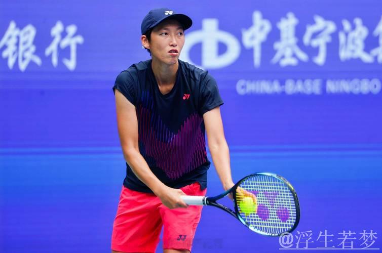 中网巡职级总决赛女单巅峰对决:施晗迎战尤晓迪 中网巡职级总决赛女单巅峰对决:施晗迎战尤晓迪